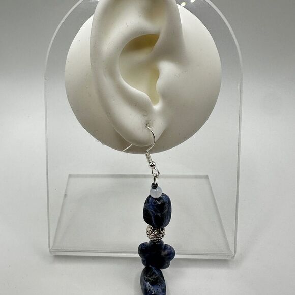 3” dangle earrings with 925 hooks, sodalite, moonstone and silver toned beads! - Picture 14 of 15